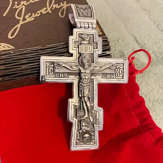 Pendentif Jésus-Crucifix fait à la main